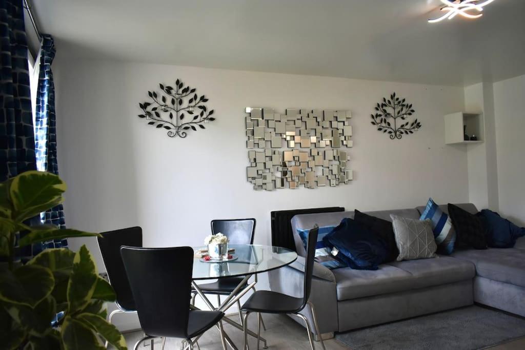 Tottenham Hotspurs Stays At The Gascoigne Suite London Eksteriør bilde