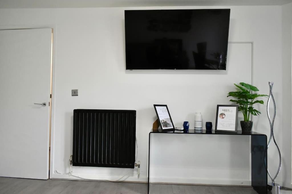 Tottenham Hotspurs Stays At The Gascoigne Suite London Eksteriør bilde