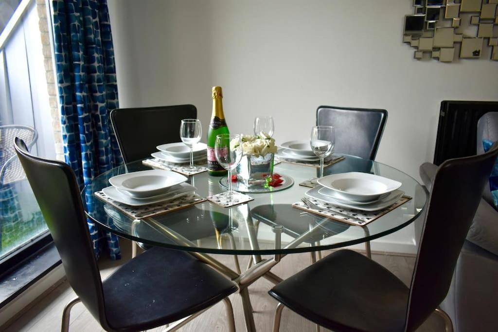 Tottenham Hotspurs Stays At The Gascoigne Suite London Eksteriør bilde